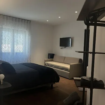 بيت ضيافة Domus Europa *